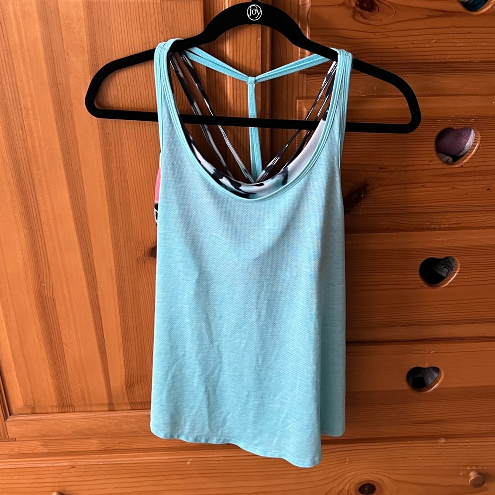 Workout Tank with Built-In Bra (Old Navy)